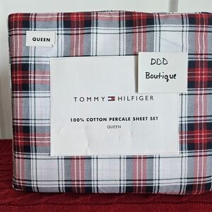 Tommy Hilfiger Plaid Cotton Sheet Set in Red and Black